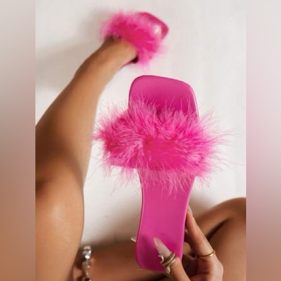 Nordstrom Shoes - Nordstrom Vibrant Pink Feathered Sandals